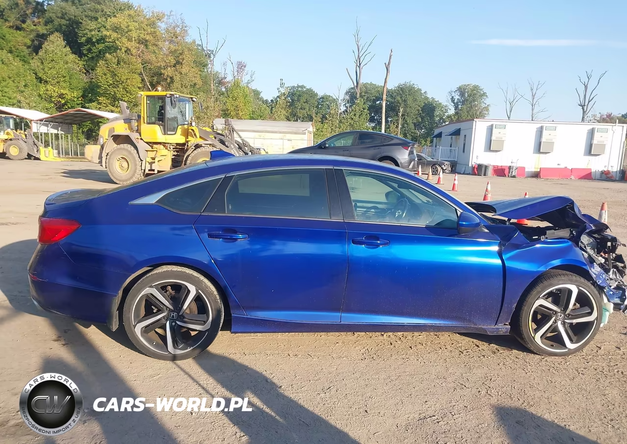 2018 Honda Accord Sport VIN:1HGCV1F38JA157634 - 12
