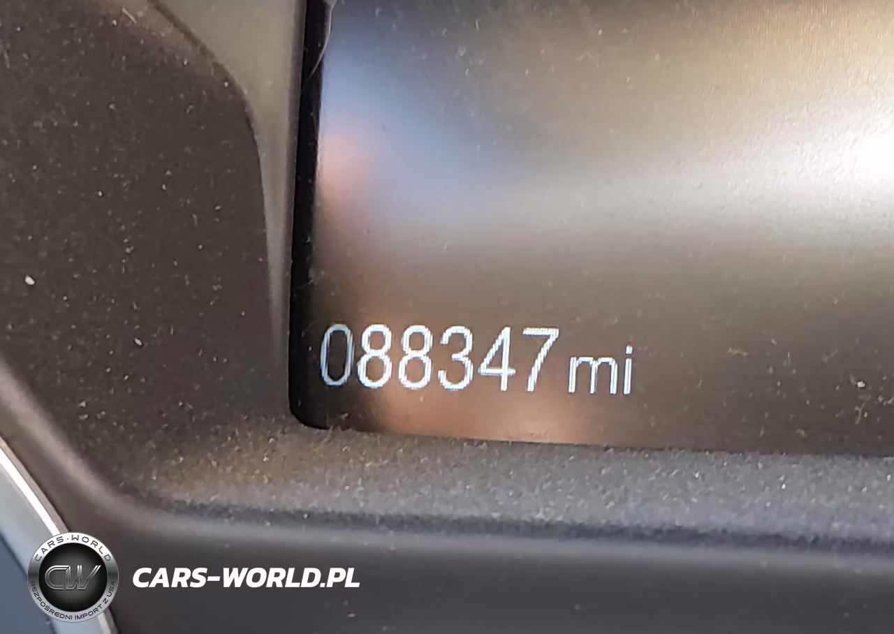 2016 Ford Focus Titanium VIN:1FADP3N27GL299610 - 12