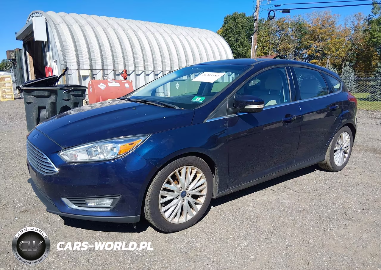 2016 Ford Focus Titanium VIN:1FADP3N27GL299610 - 2