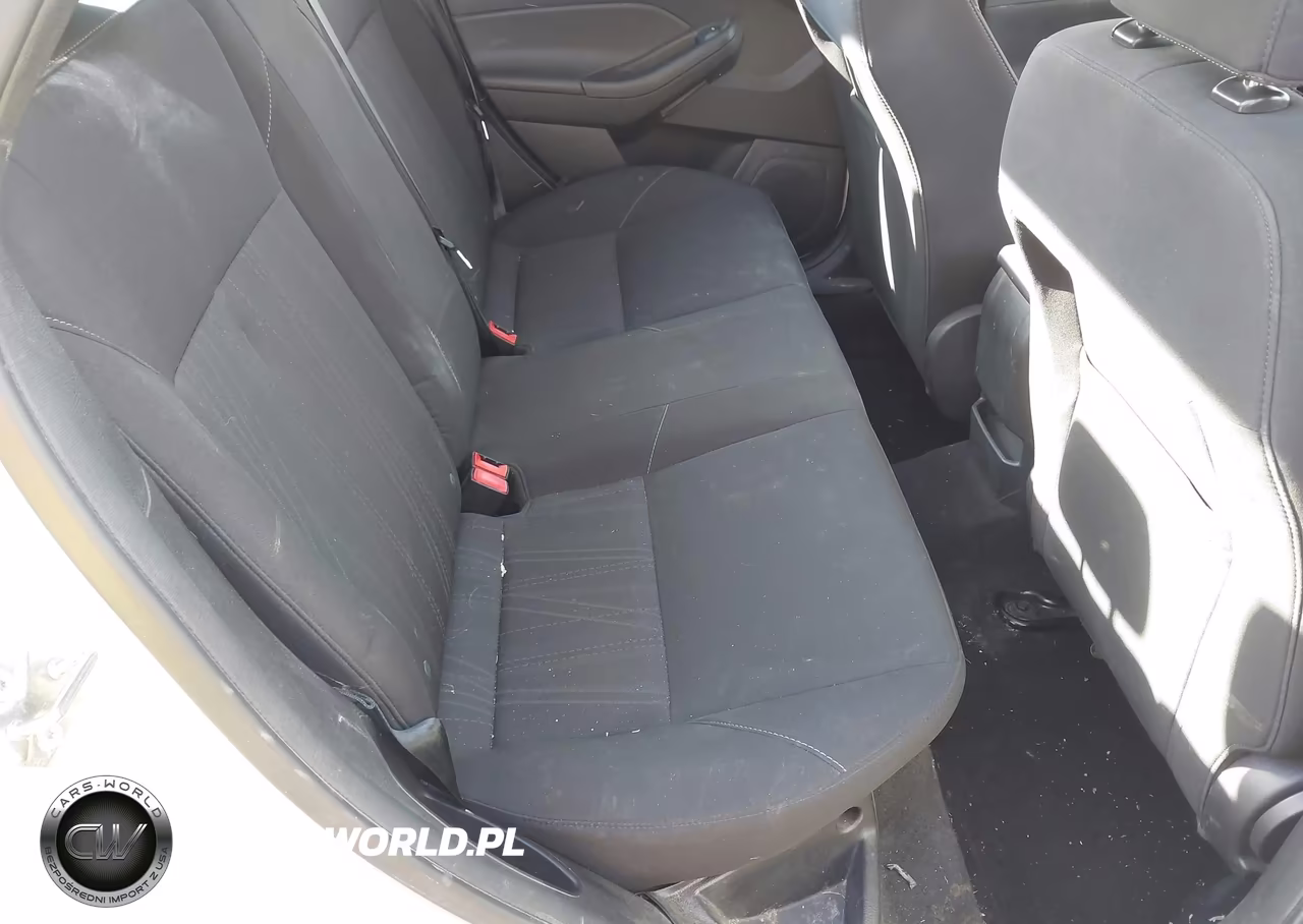 2017 Ford Focus Se VIN:1FADP3FE4HL259950 - 8