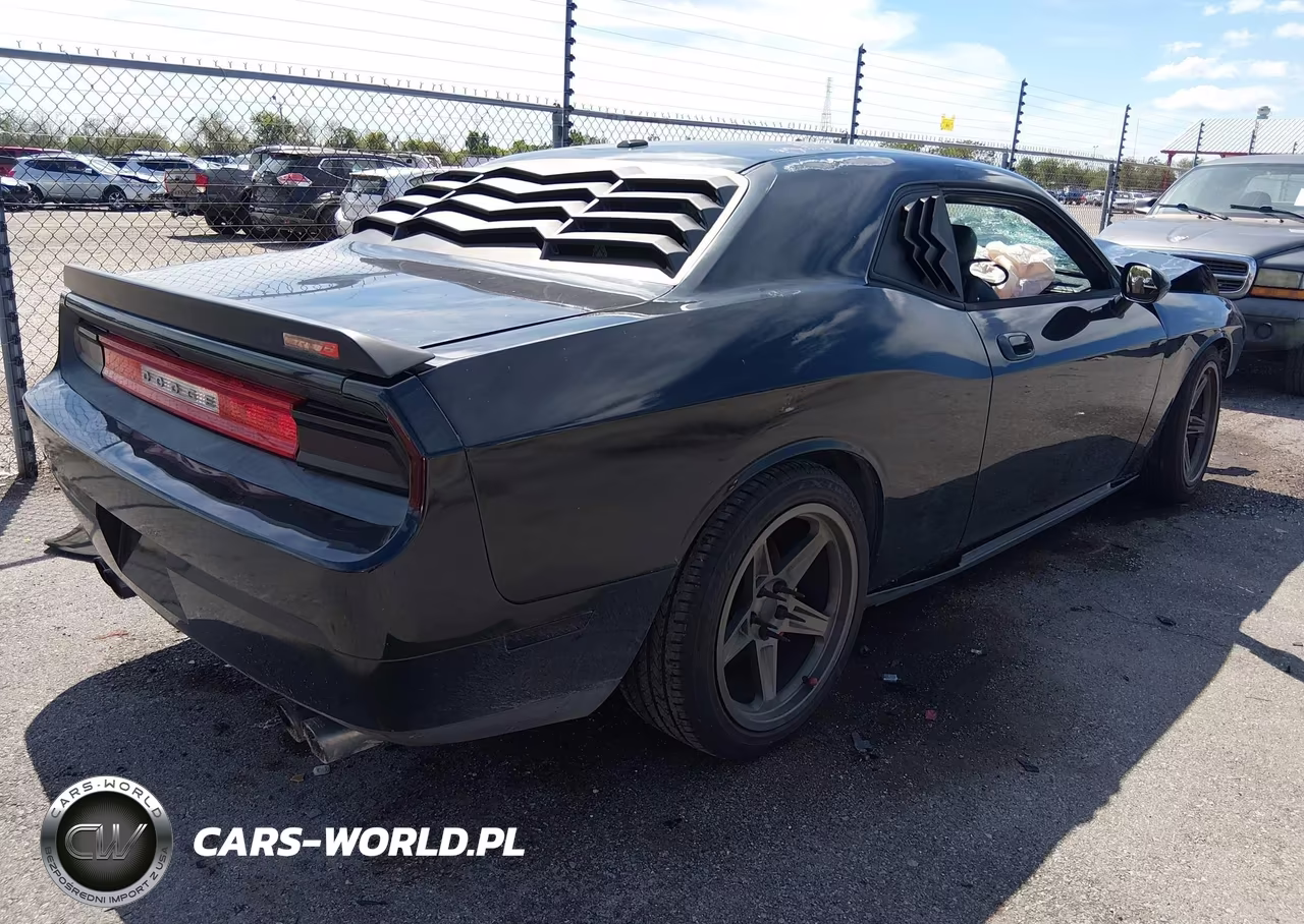 2009 Dodge Challenger Srt-8 VIN:2B3LJ74W19H563926 - 4