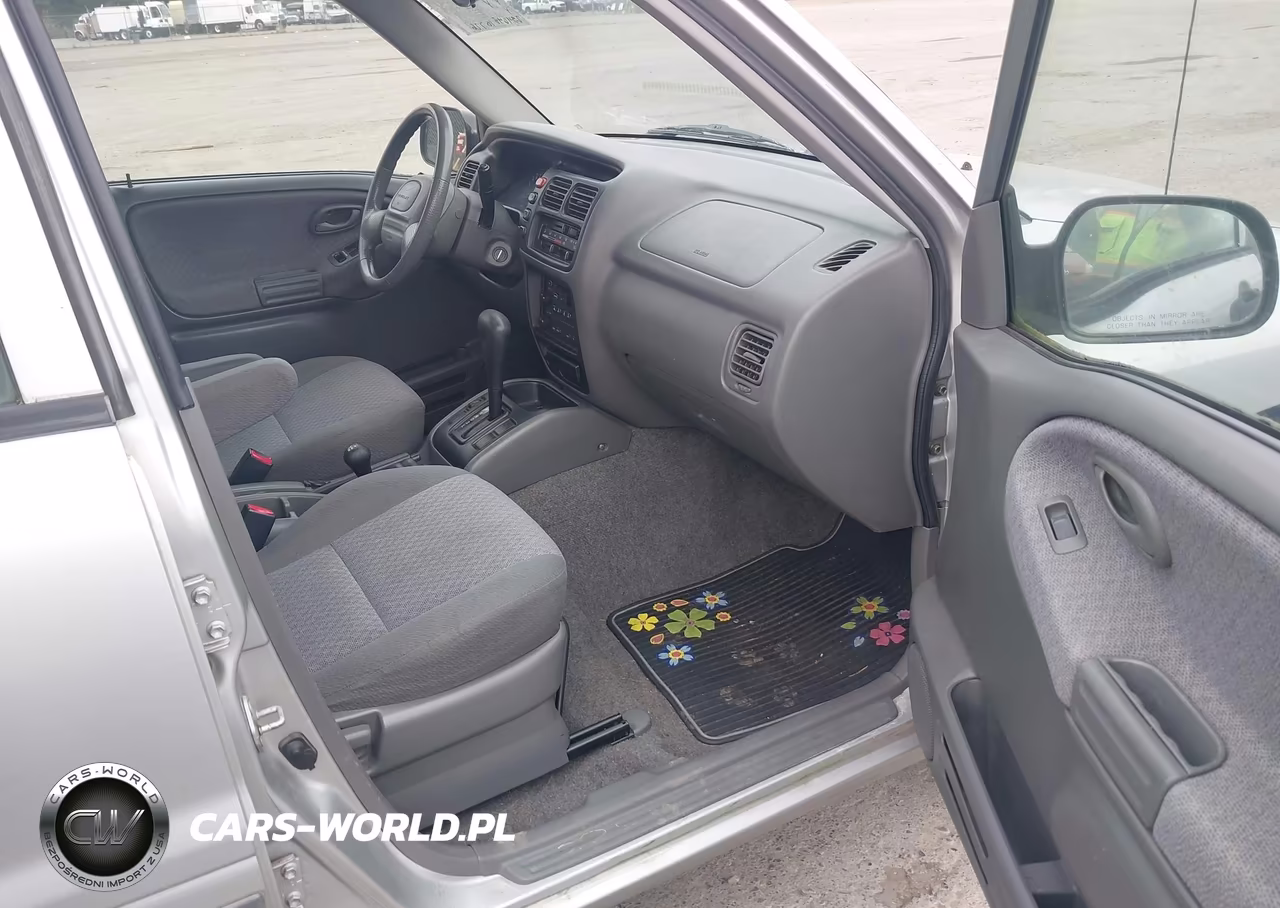 2002 Chevrolet Tracker Hard Top Base VIN:2CNBJ13C526918706 - 5