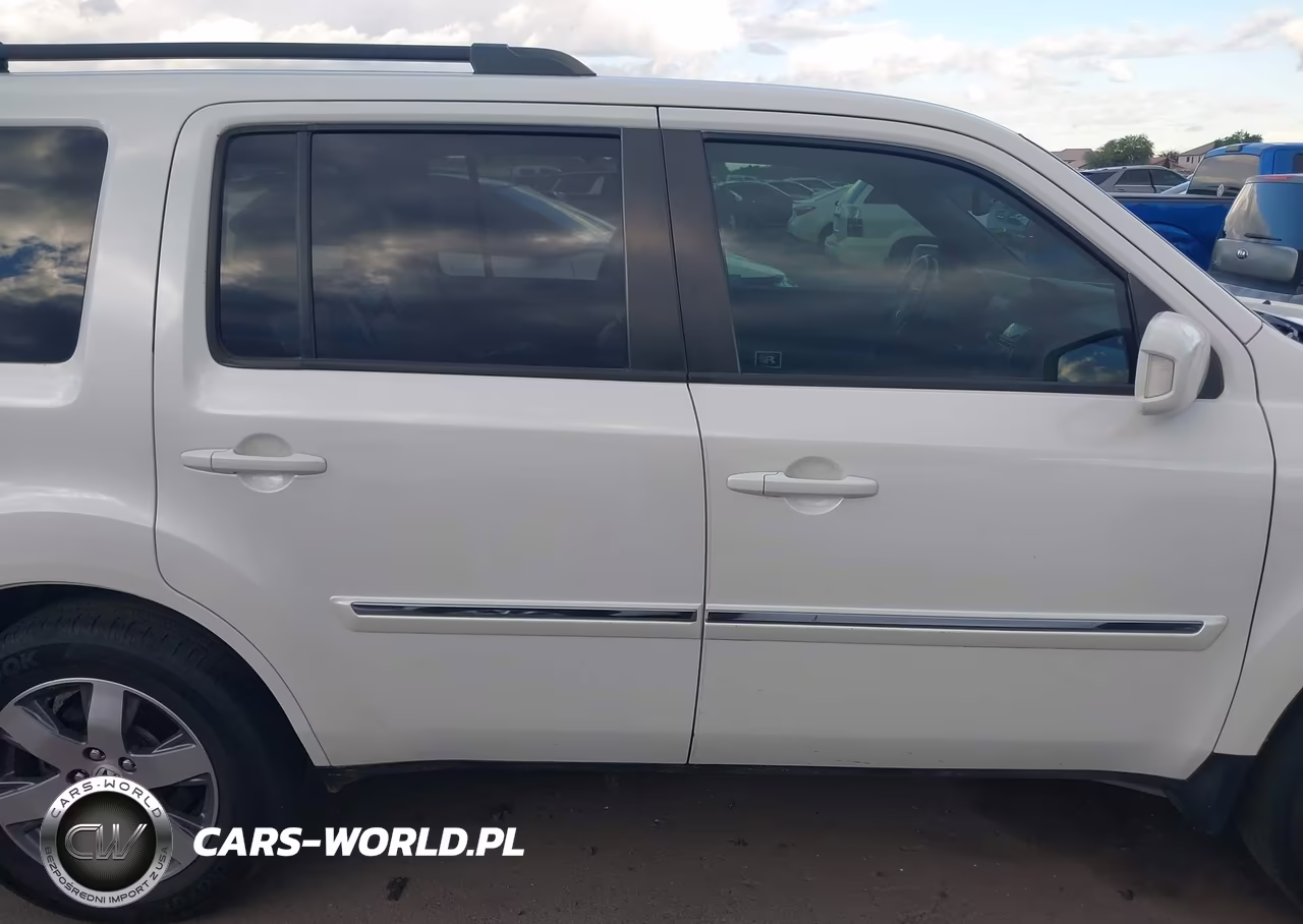 2013 Honda Pilot Touring VIN:5FNYF3H93DB021552 - 14