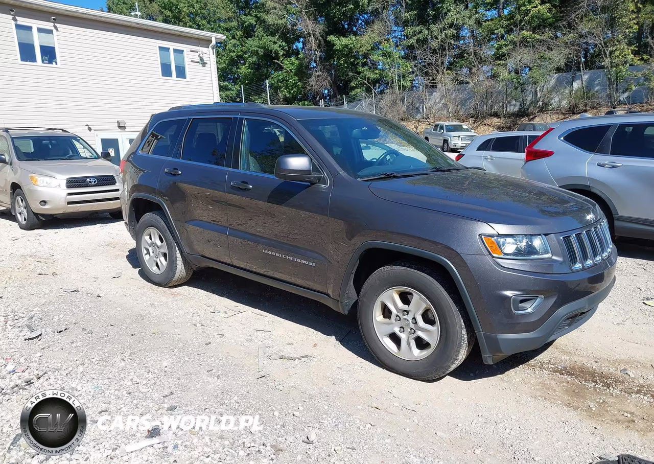 2015 Jeep Grand Cherokee Laredo VIN:1C4RJFAG4FC905657 - 1