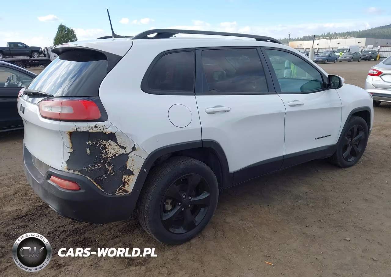 2016 Jeep Cherokee Altitude VIN:1C4PJLCB7GW127877 - 4