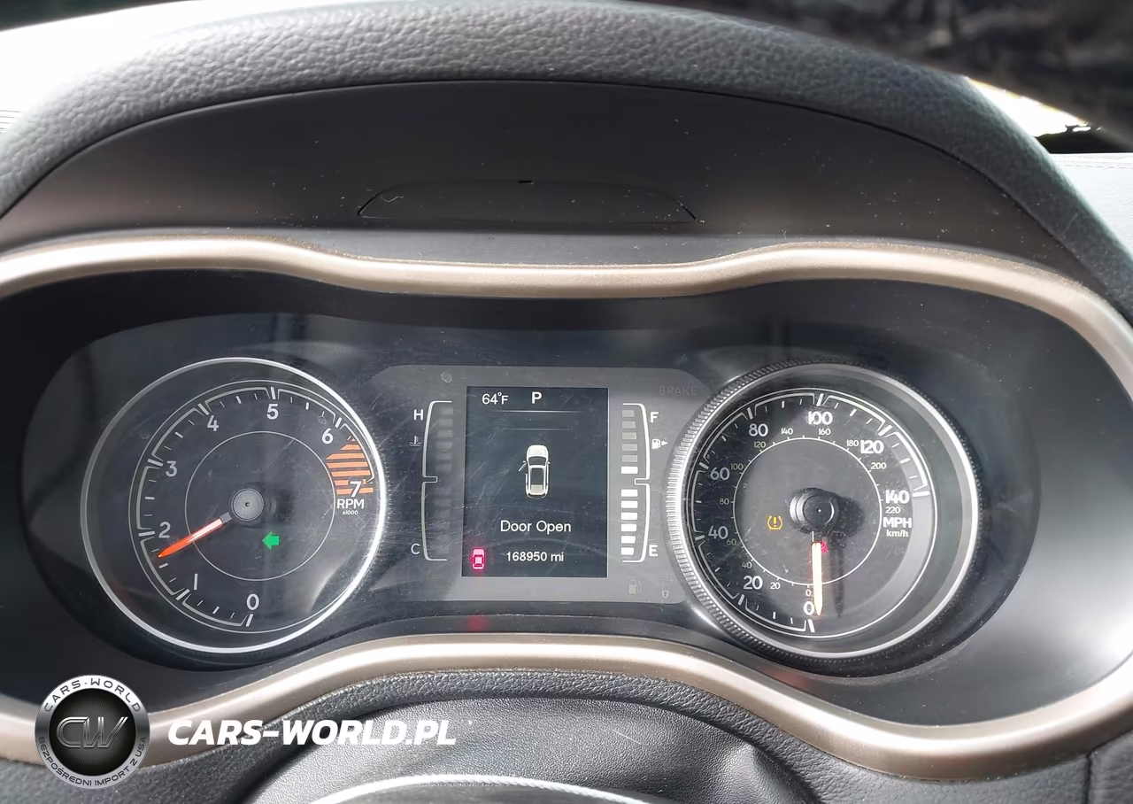 2016 Jeep Cherokee Altitude VIN:1C4PJLCB7GW127877 - 7