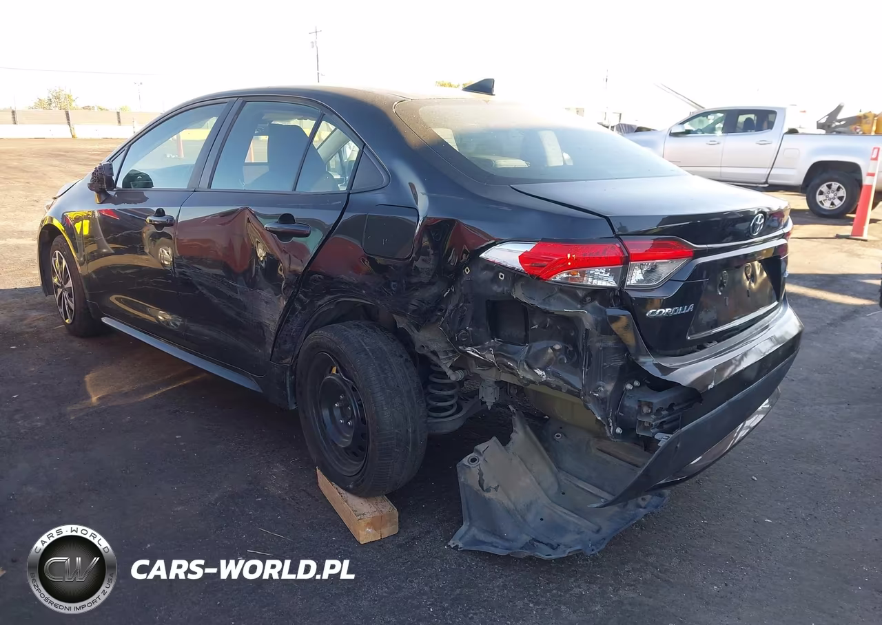 2020 Toyota Corolla Le VIN:5YFEPRAE2LP129920 - 3