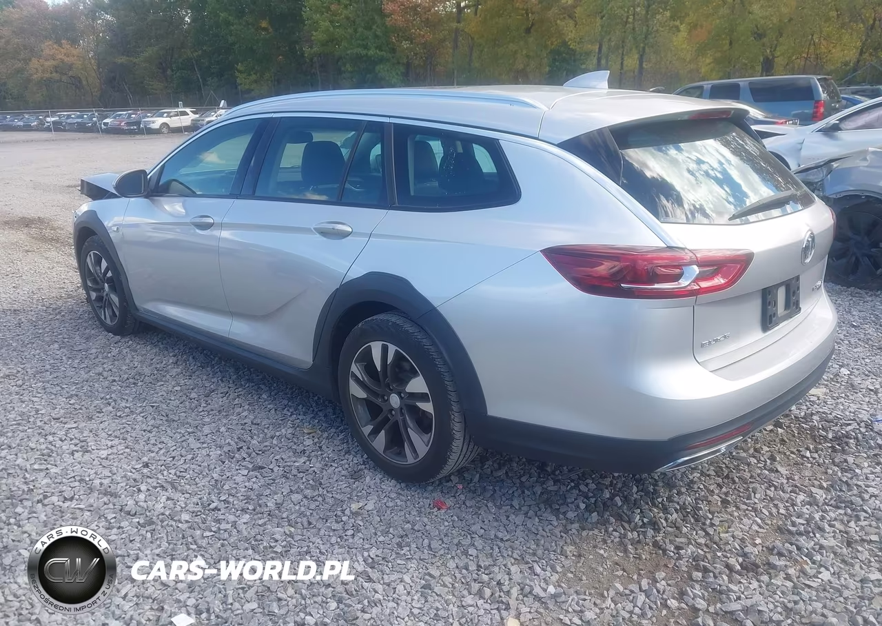 2018 Buick Regal Tourx Essence VIN:W04GV8SX4J1155990 - 3
