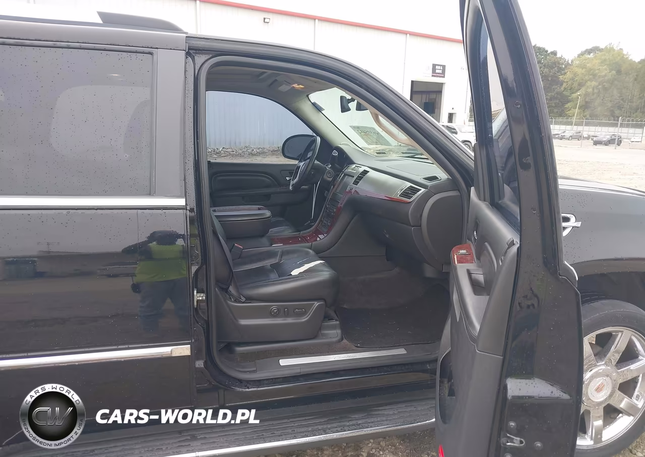 2012 Cadillac Escalade Luxury VIN:1GYS4BEF0CR221405 - 5