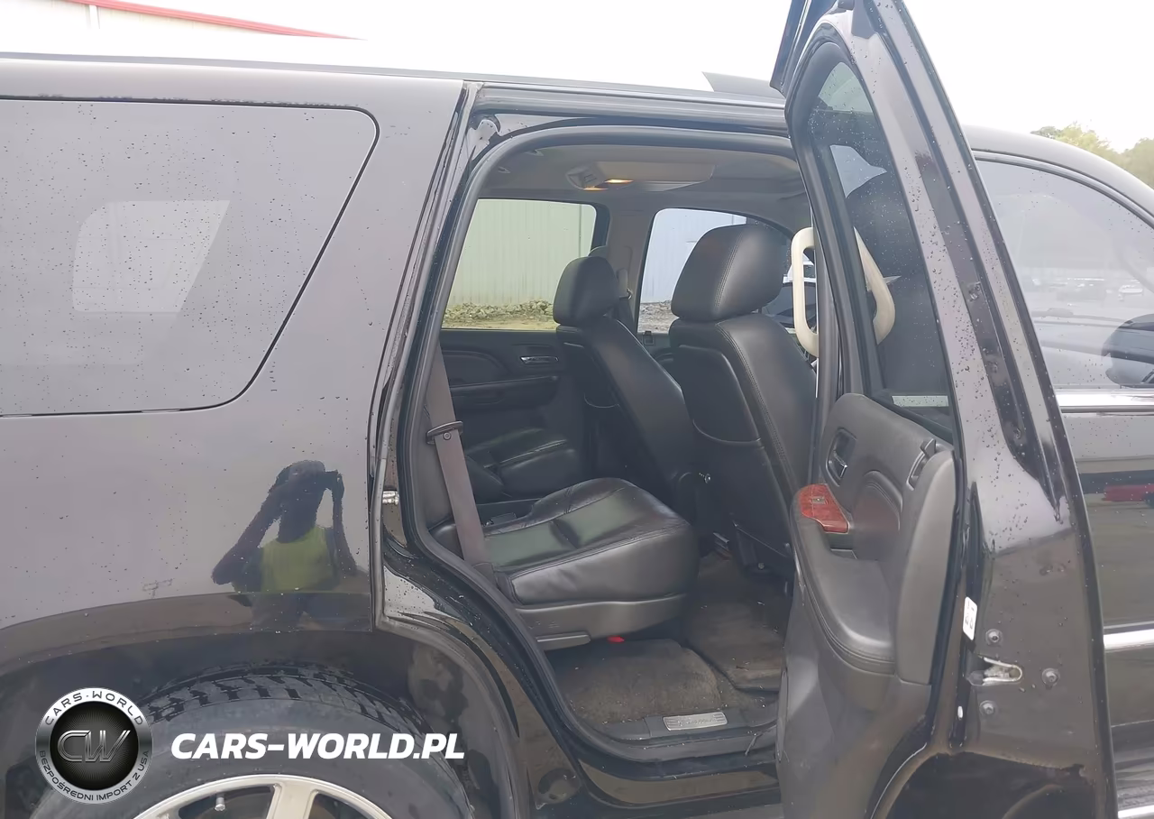 2012 Cadillac Escalade Luxury VIN:1GYS4BEF0CR221405 - 8