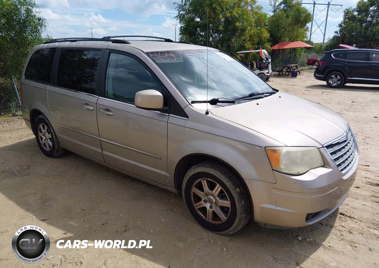 2009 Chrysler Town & Country Touring VIN:2A8HR541X9R592155 - 1