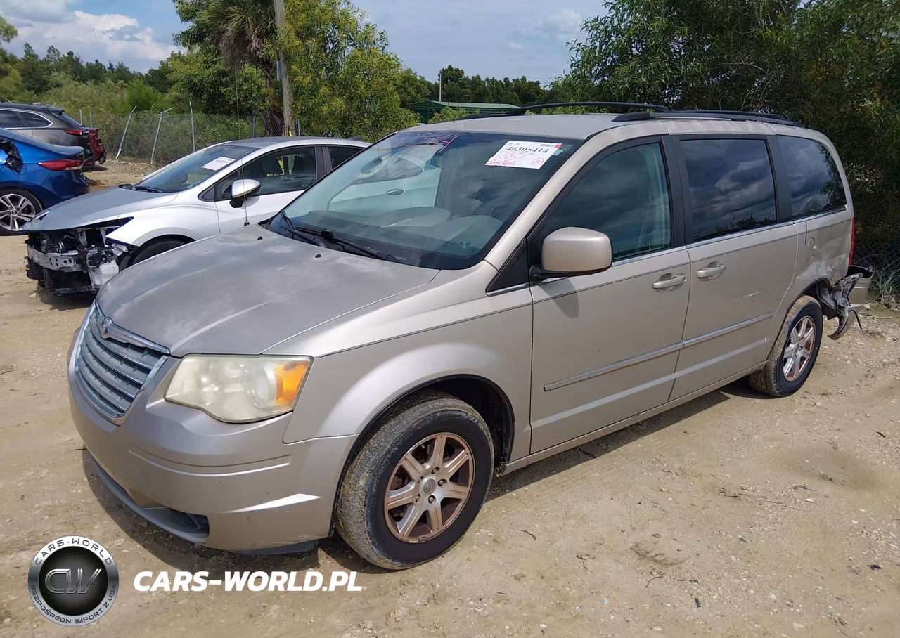 2009 Chrysler Town & Country Touring VIN:2A8HR541X9R592155 - 2
