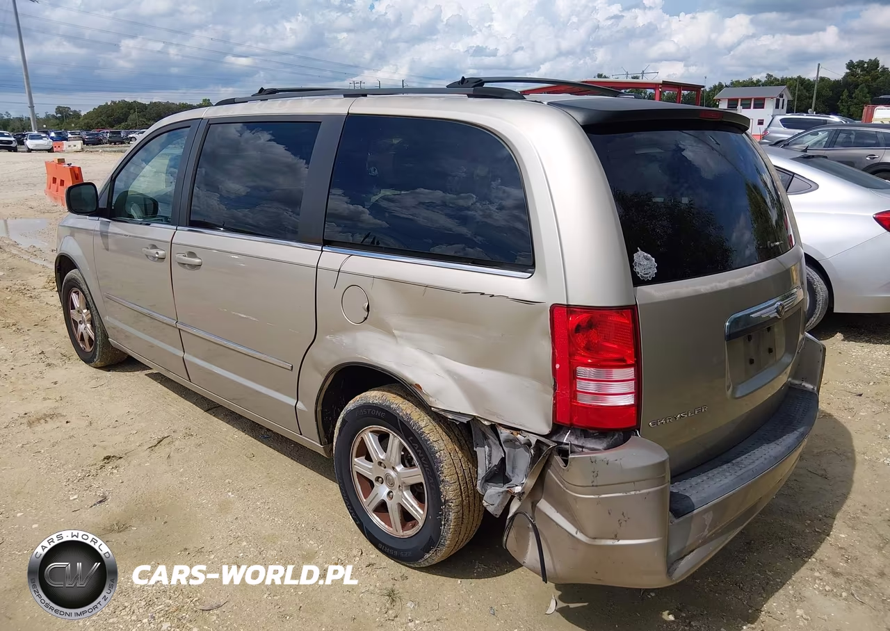 2009 Chrysler Town & Country Touring VIN:2A8HR541X9R592155 - 6