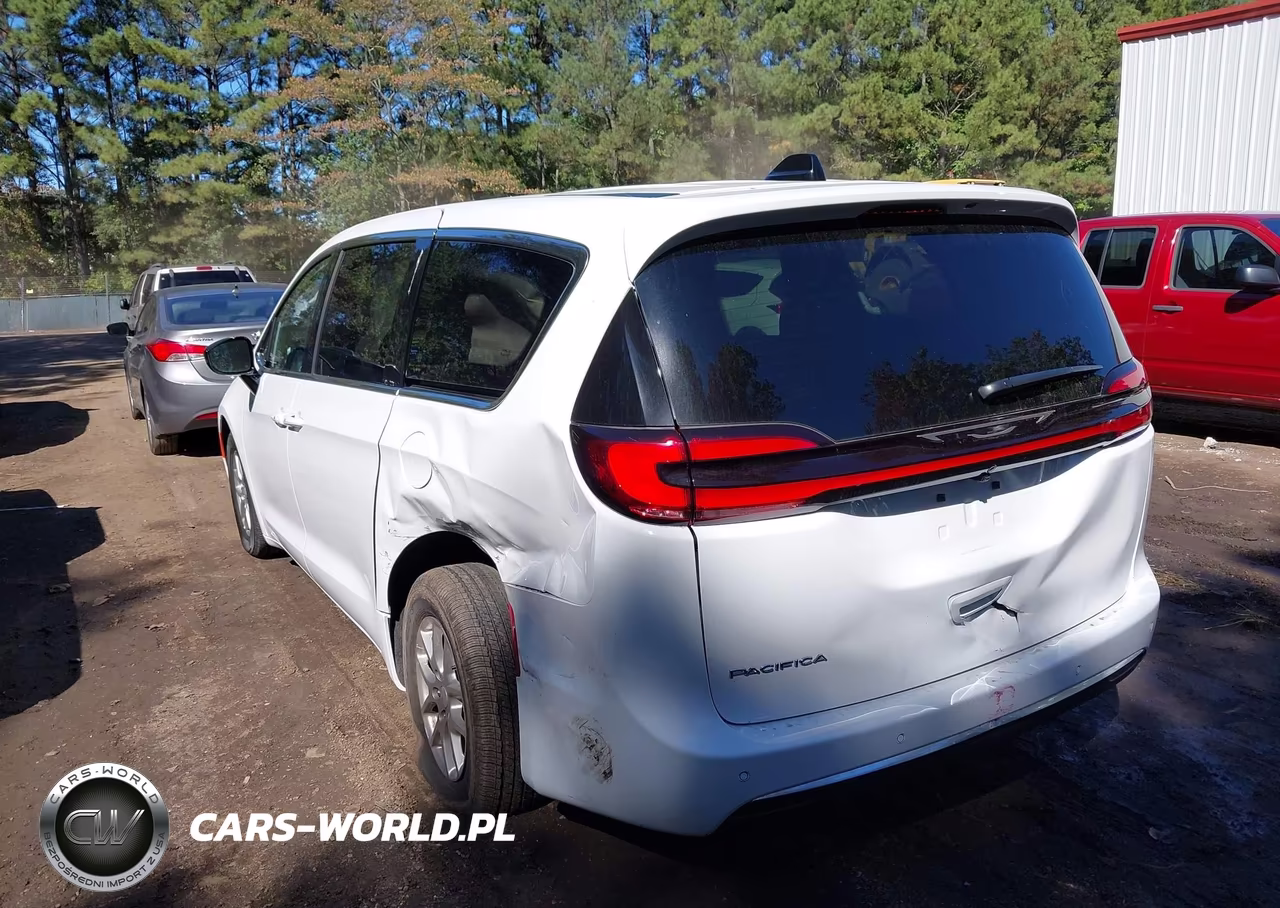 2027 Chrysler Pacifica VIN:2C4RC1BG4VR590893 - 3