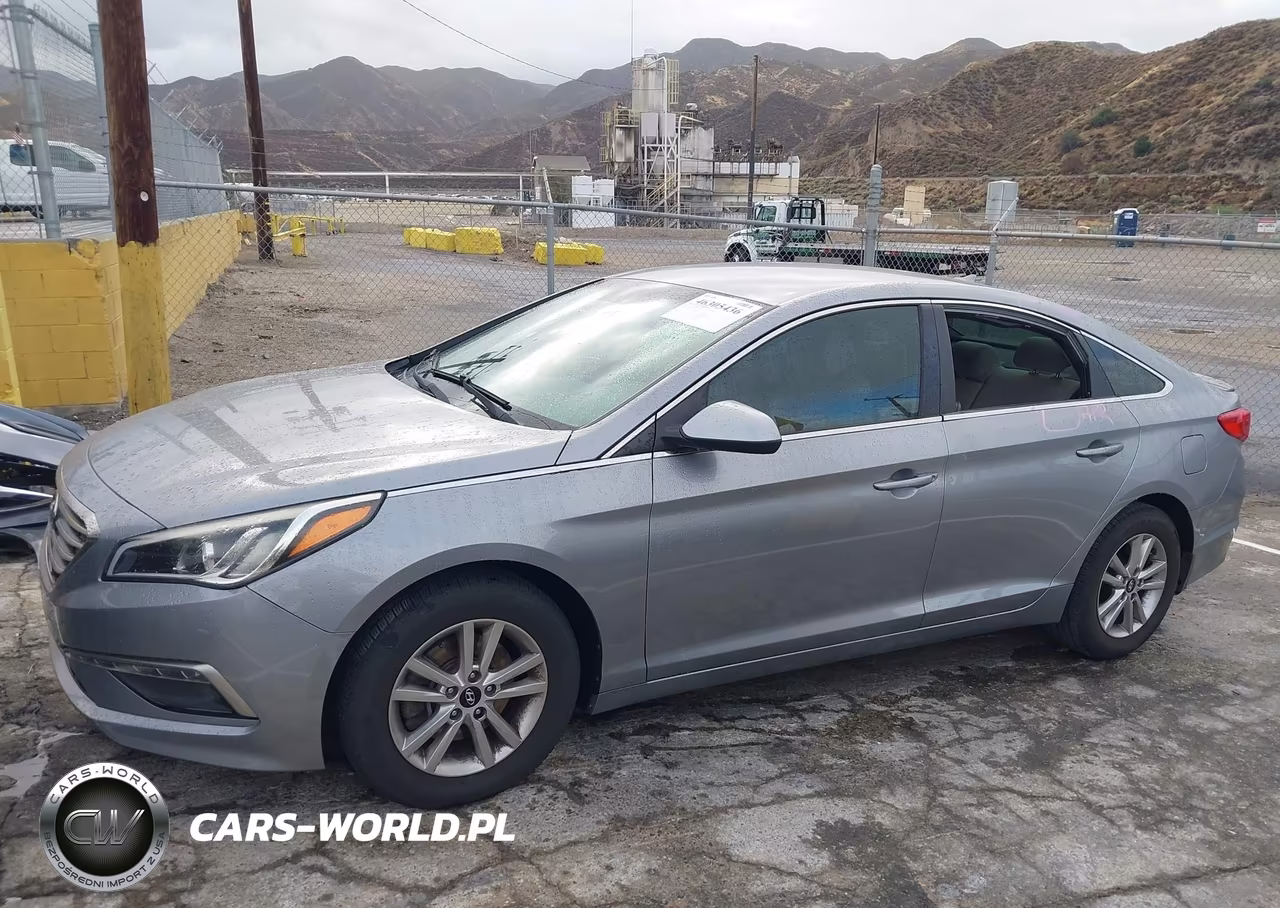 2015 Hyundai Sonata Se VIN:5NPE24AF2FH236252 - 15