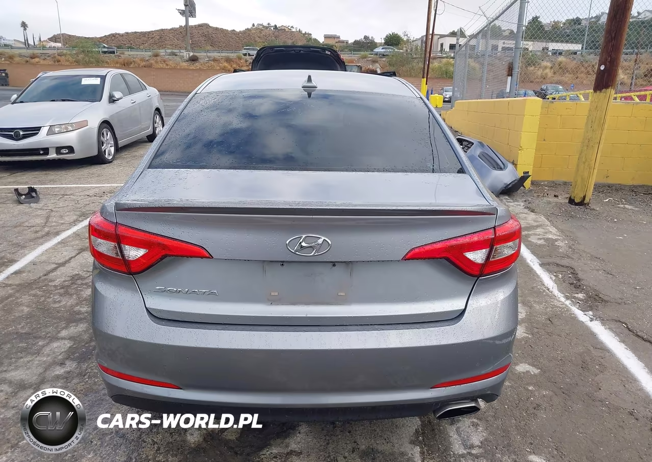 2015 Hyundai Sonata Se VIN:5NPE24AF2FH236252 - 17