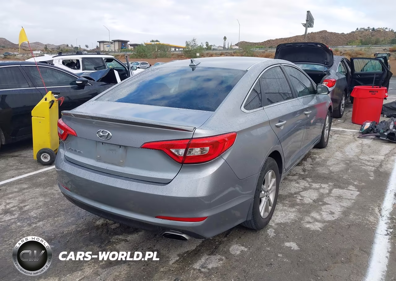 2015 Hyundai Sonata Se VIN:5NPE24AF2FH236252 - 4