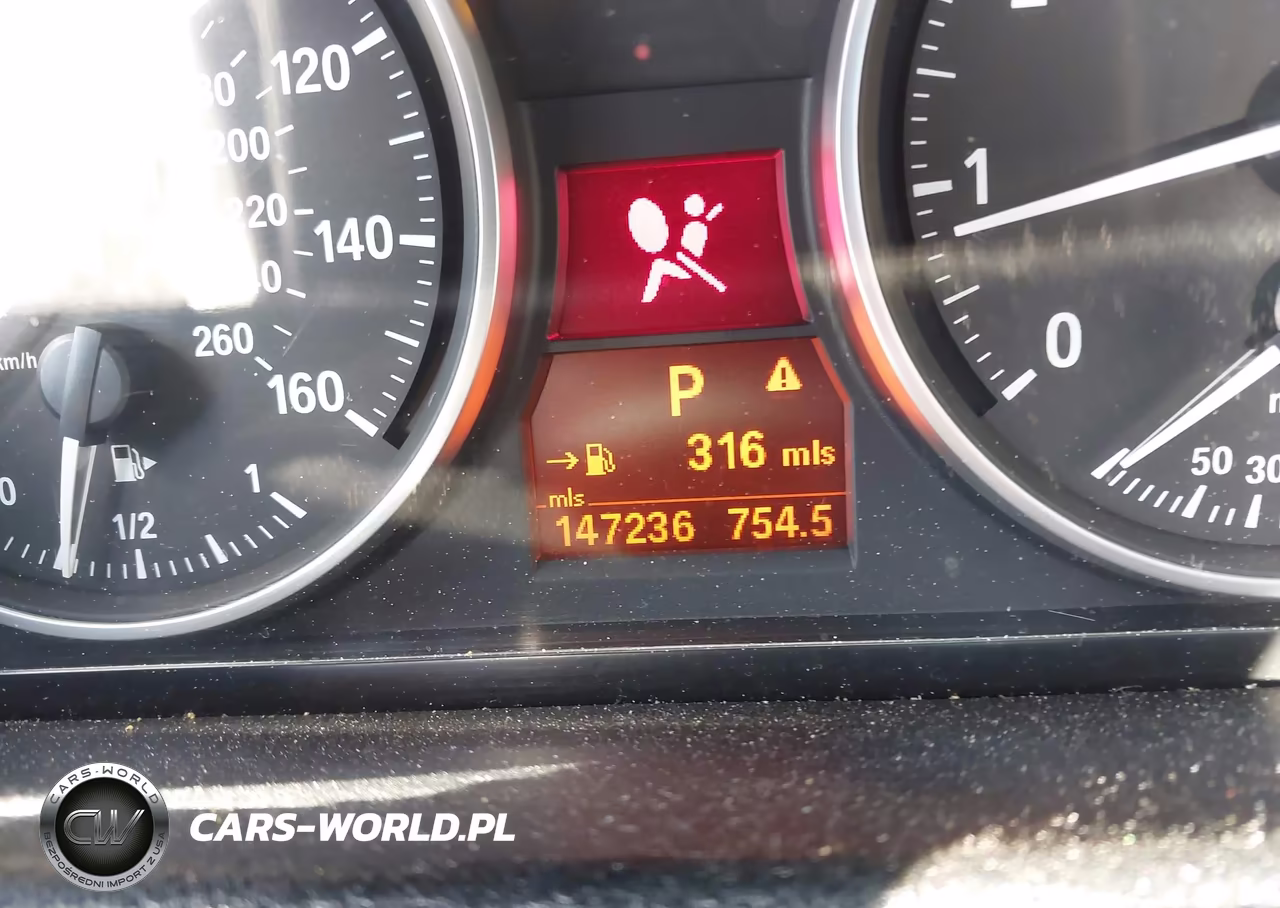 2014 BMW X1 xDrive28I VIN:WBAVL1C54EVY20860 - 15