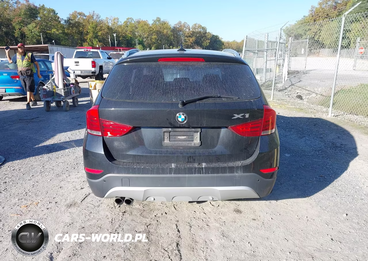 2014 BMW X1 xDrive28I VIN:WBAVL1C54EVY20860 - 16