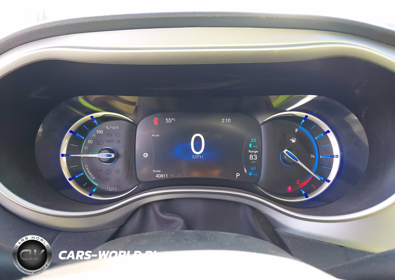 2017 Chrysler Pacifica Hybrid Touring Plus VIN:2C4RC1H72HR837310 - 7