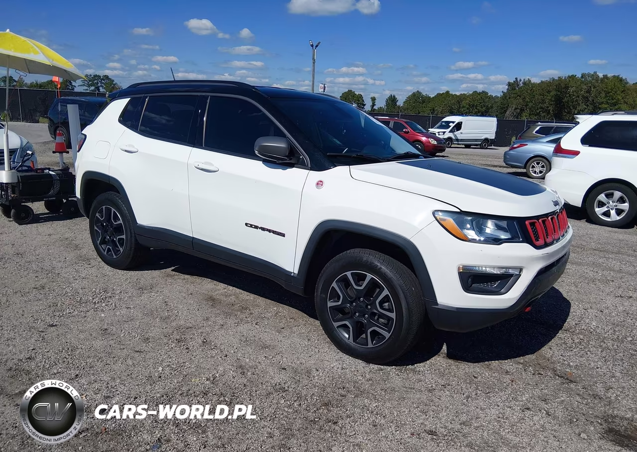 2019 Jeep Compass Trailhawk 4X4 VIN:3C4NJDDB0KT728574 - 1