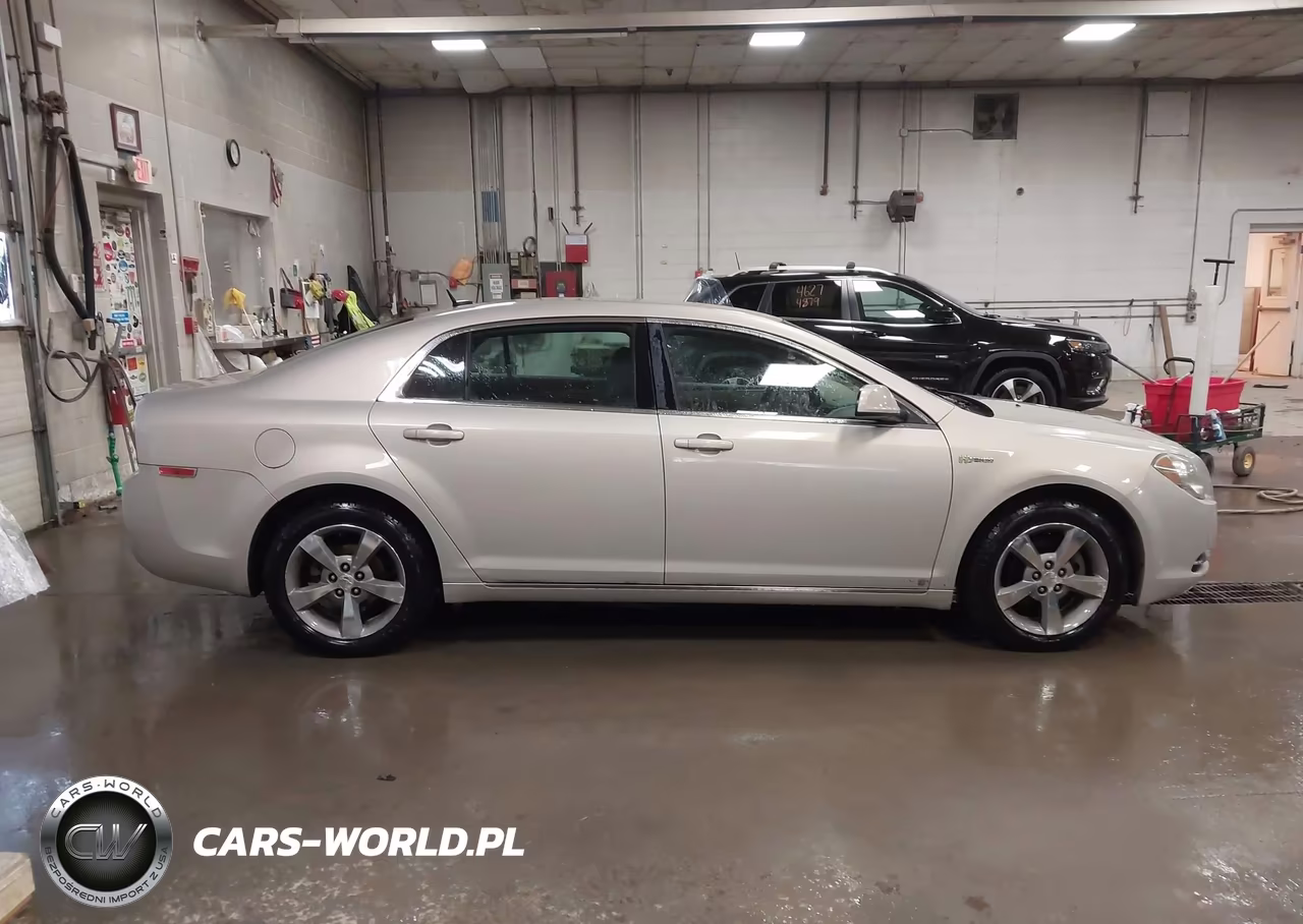 2010 Chevrolet Malibu Hybrid VIN:1G1ZF5EZ3AF109375 - 13