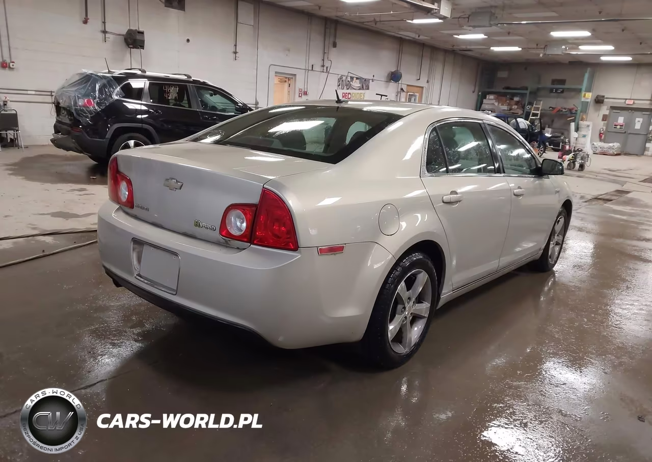 2010 Chevrolet Malibu Hybrid VIN:1G1ZF5EZ3AF109375 - 4