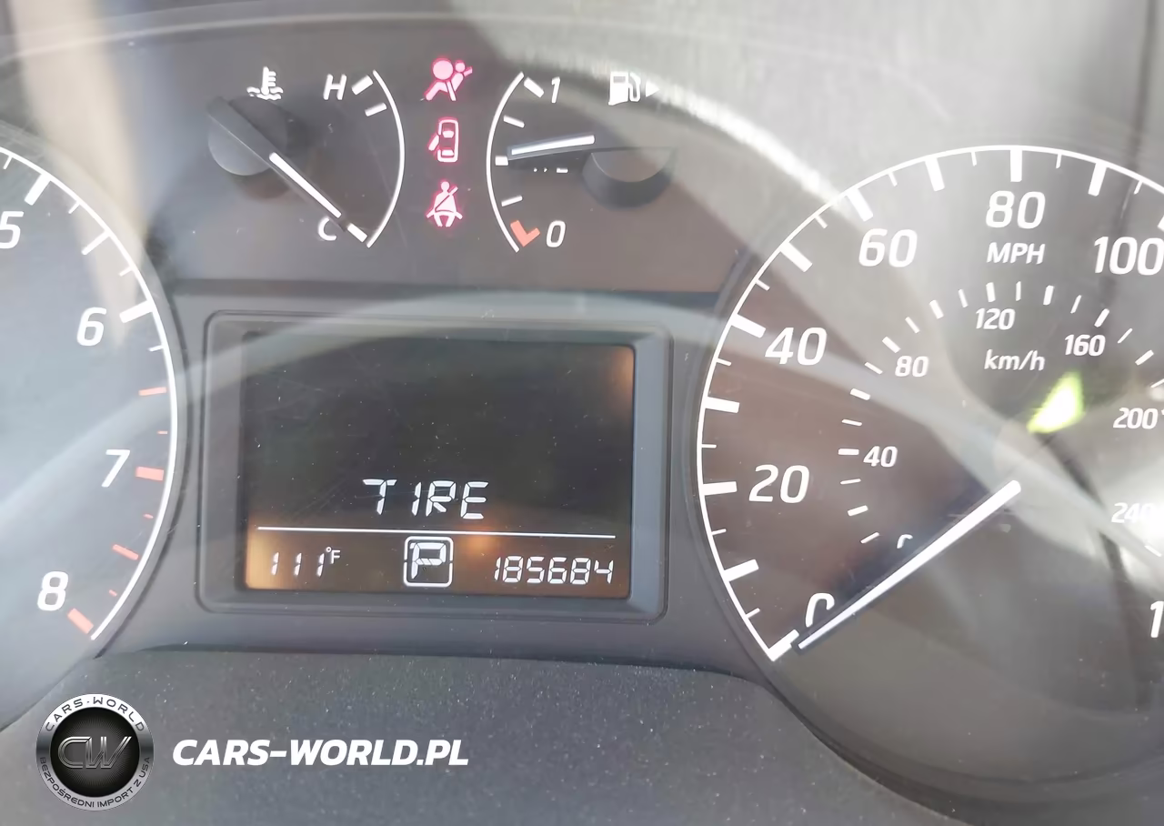 2014 Nissan Sentra S VIN:3N1AB7AP1EL687974 - 15