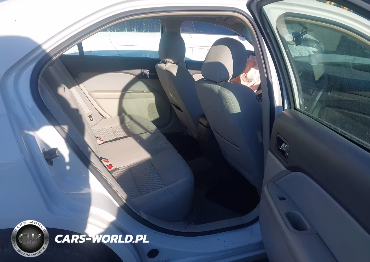 2012 Ford Fusion Se VIN:3FAHP0HA0CR337788 - 8
