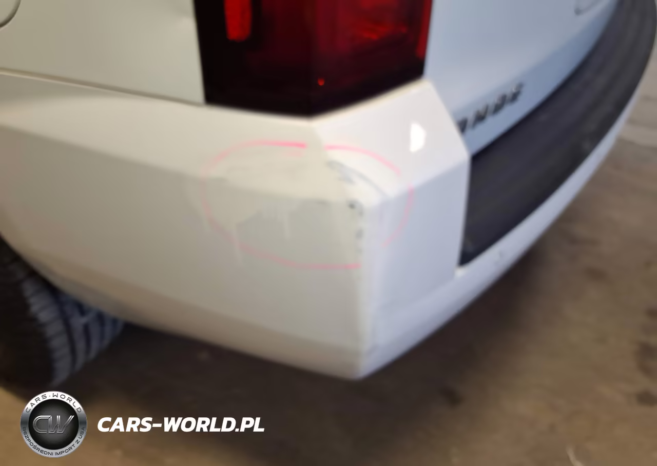 2018 Chevrolet Tahoe Ls VIN:1GNSCAEC9JR357285 - 12