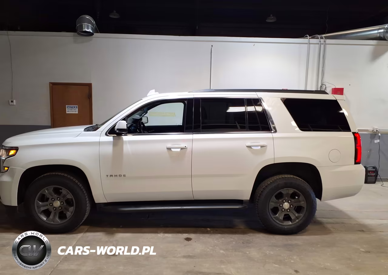2018 Chevrolet Tahoe Ls VIN:1GNSCAEC9JR357285 - 15