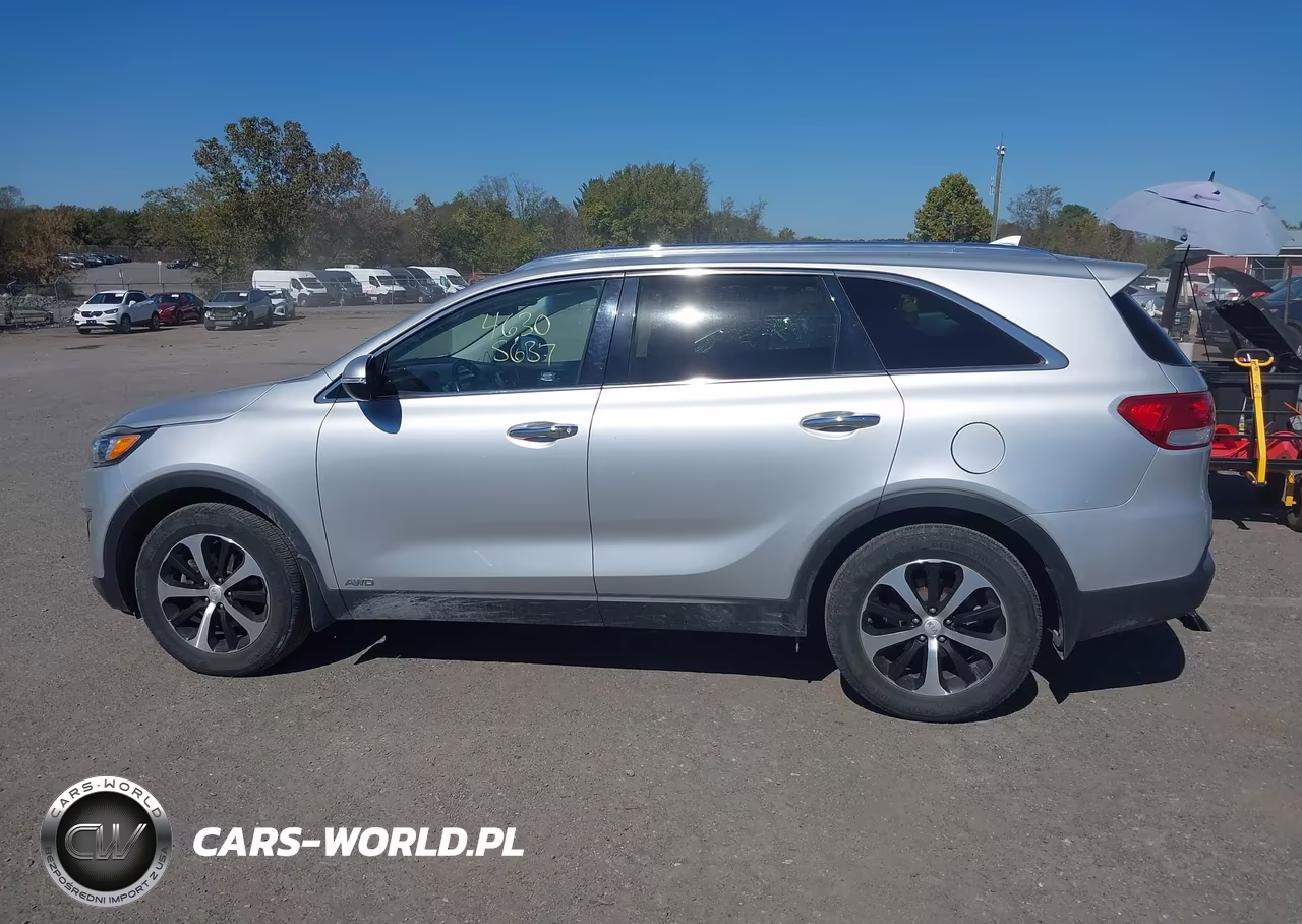 2018 Kia Sorento 2.0T Ex VIN:5XYPHDA1XJG349278 - 14