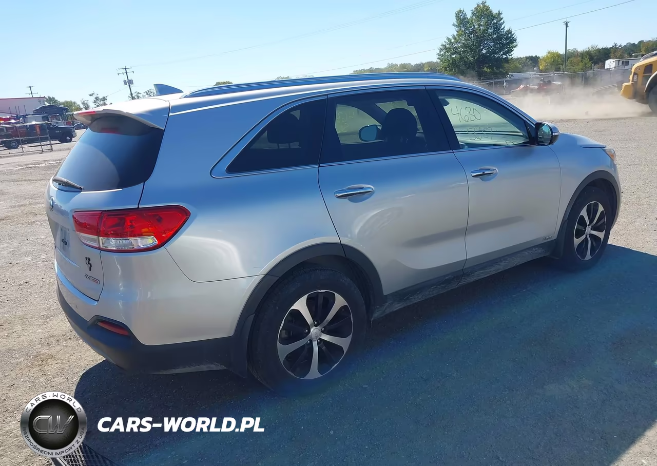 2018 Kia Sorento 2.0T Ex VIN:5XYPHDA1XJG349278 - 4