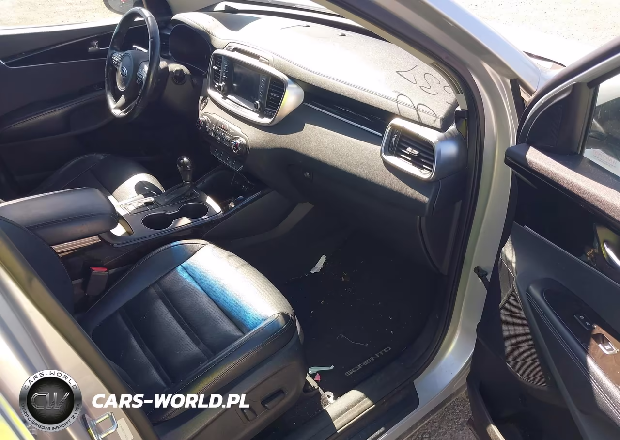 2018 Kia Sorento 2.0T Ex VIN:5XYPHDA1XJG349278 - 5
