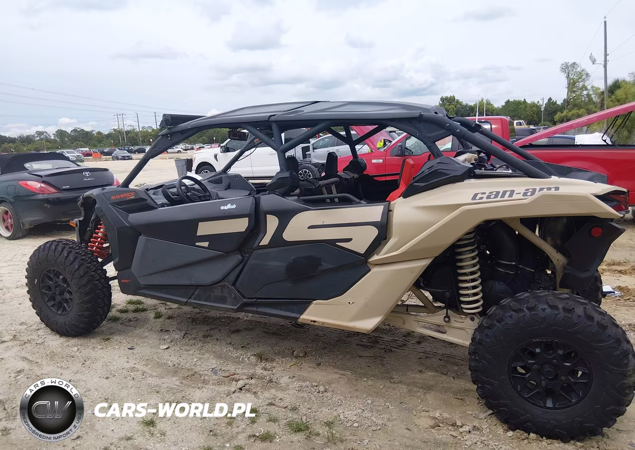 2023 Can-Am Maverick X3 Utility Vehicle VIN:3JBVEAV24PE000059 - 13
