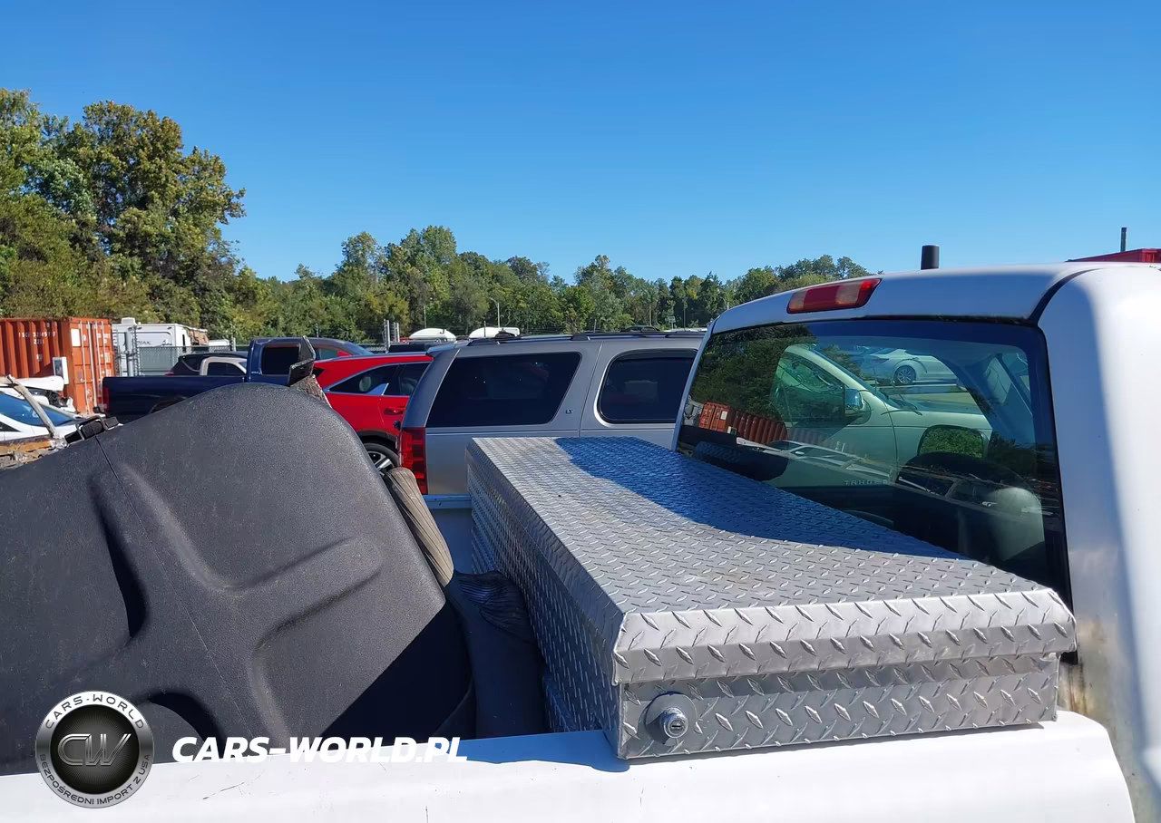 2005 Chevrolet Silverado 1500 Work Truck VIN:1GCEK14V05E295719 - 8