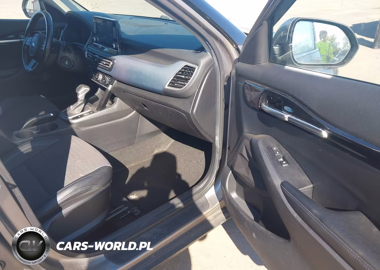 2021 Kia Seltos S VIN:KNDEUCAAXM7069407 - 5