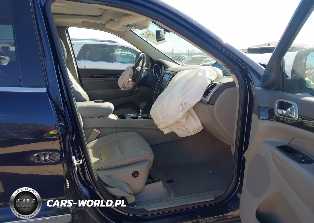 2012 Jeep Grand Cherokee Laredo VIN:1C4RJFAG5CC197172 - 5
