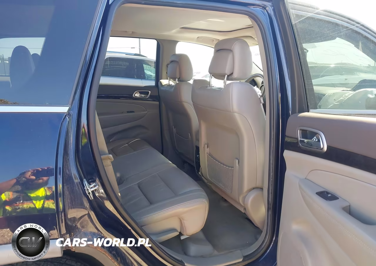 2012 Jeep Grand Cherokee Laredo VIN:1C4RJFAG5CC197172 - 8