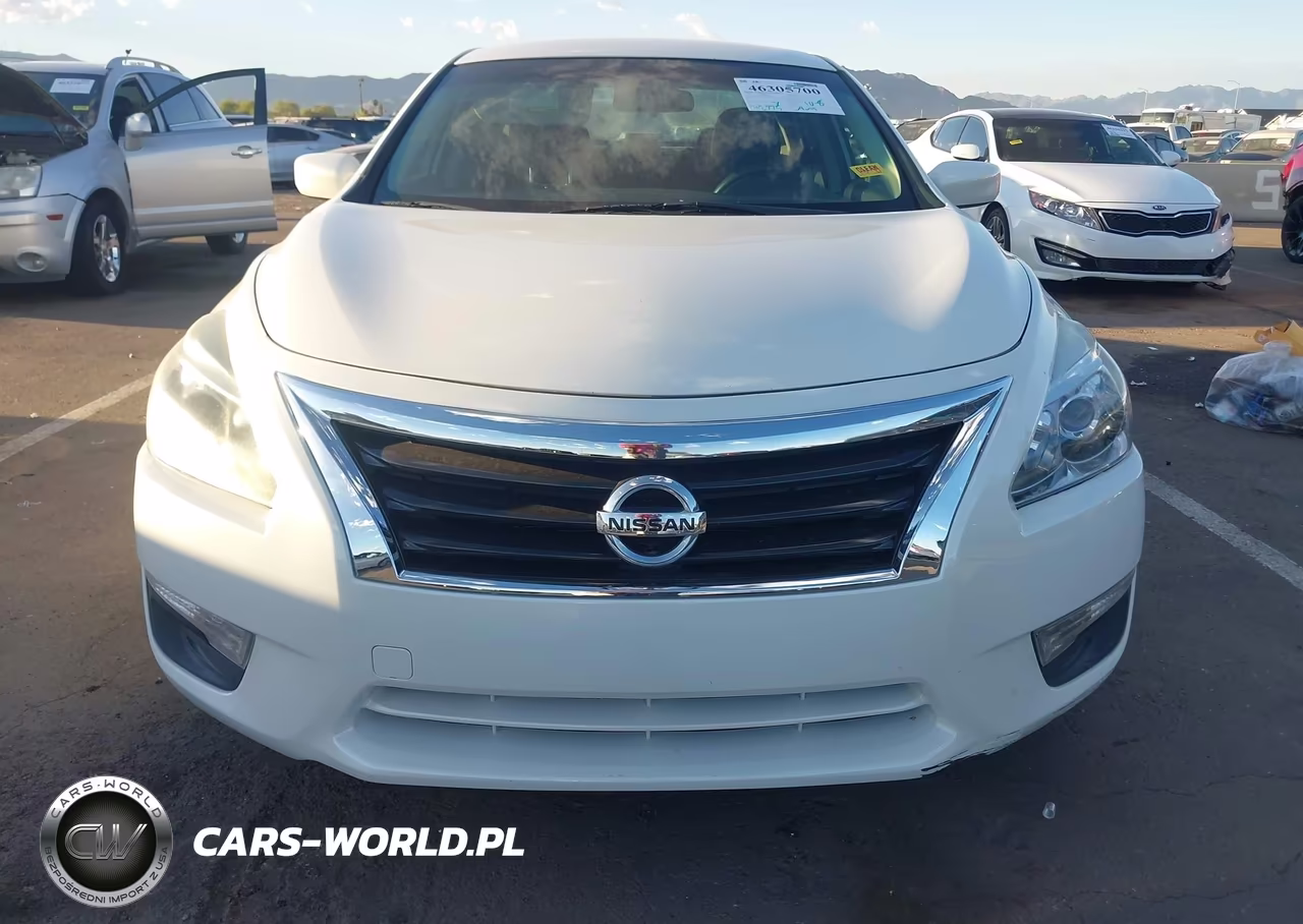 2015 Nissan Altima 2.5 S VIN:1N4AL3AP7FN373028 - 12
