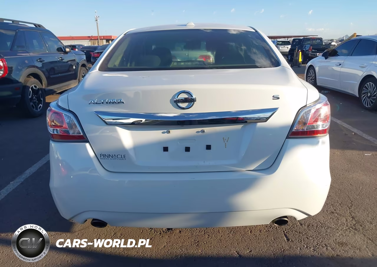 2015 Nissan Altima 2.5 S VIN:1N4AL3AP7FN373028 - 16