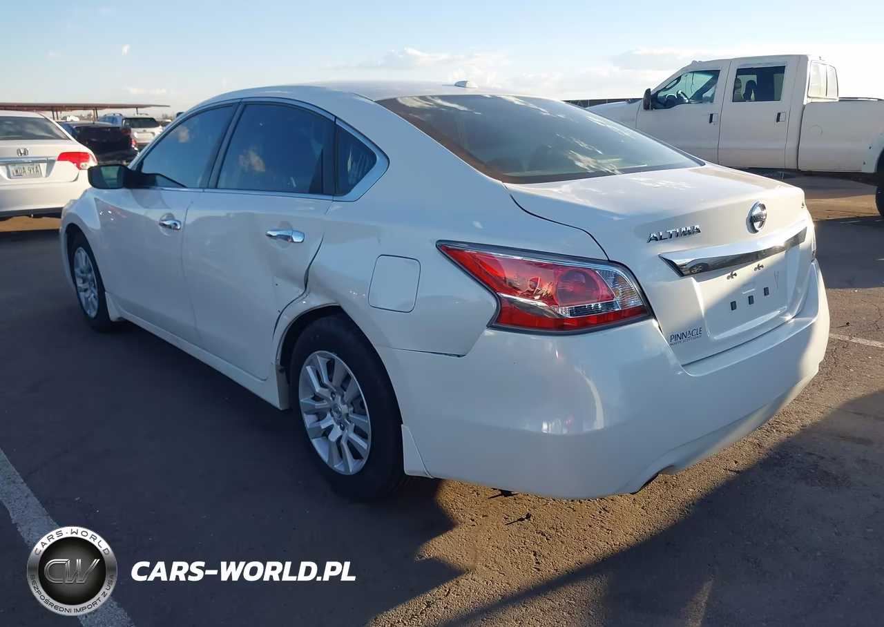 2015 Nissan Altima 2.5 S VIN:1N4AL3AP7FN373028 - 3
