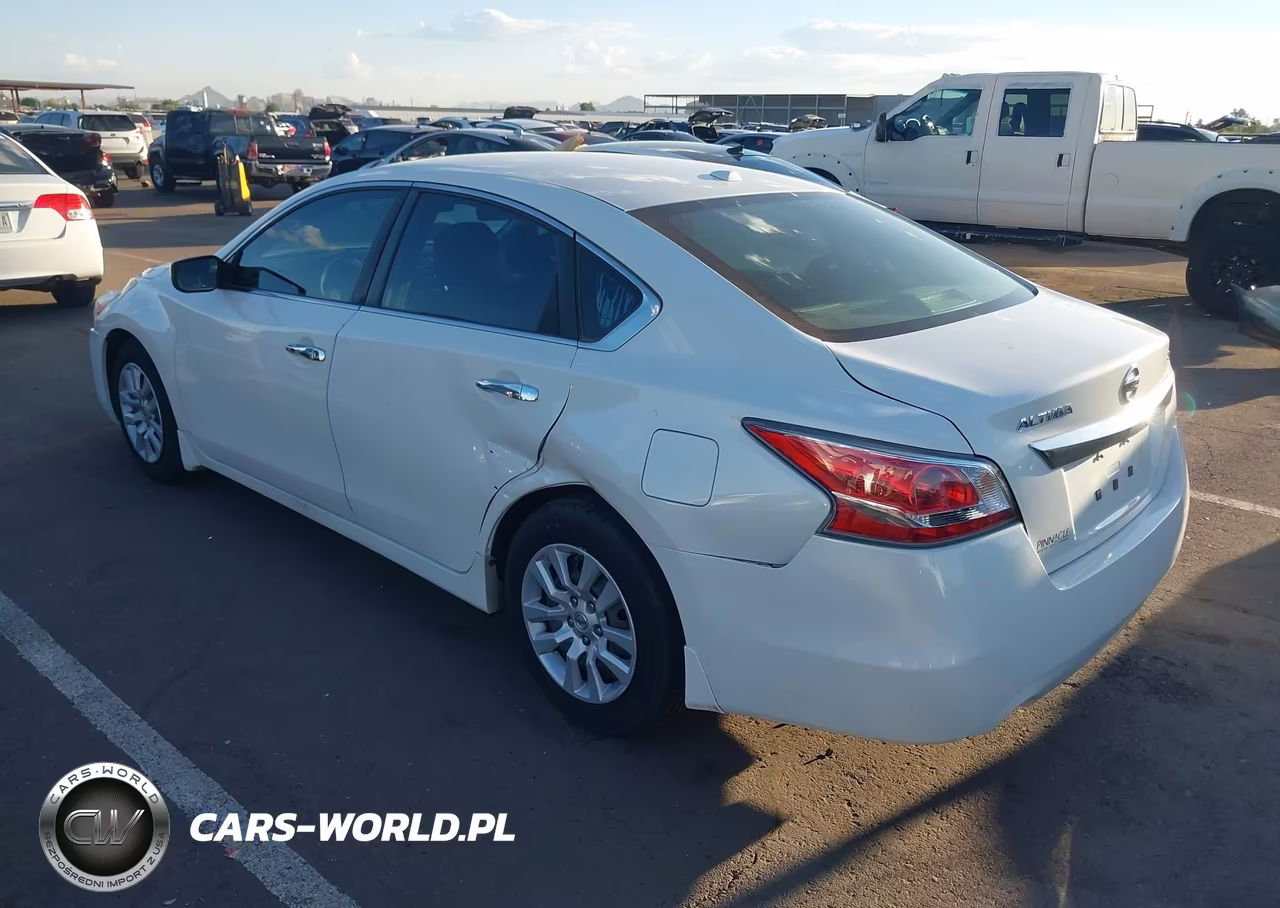 2015 Nissan Altima 2.5 S VIN:1N4AL3AP7FN373028 - 6