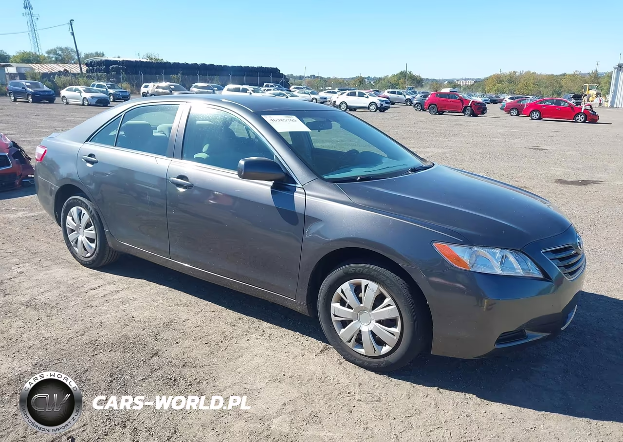 2007 Toyota Camry Le – zdjęcie 1 z 10