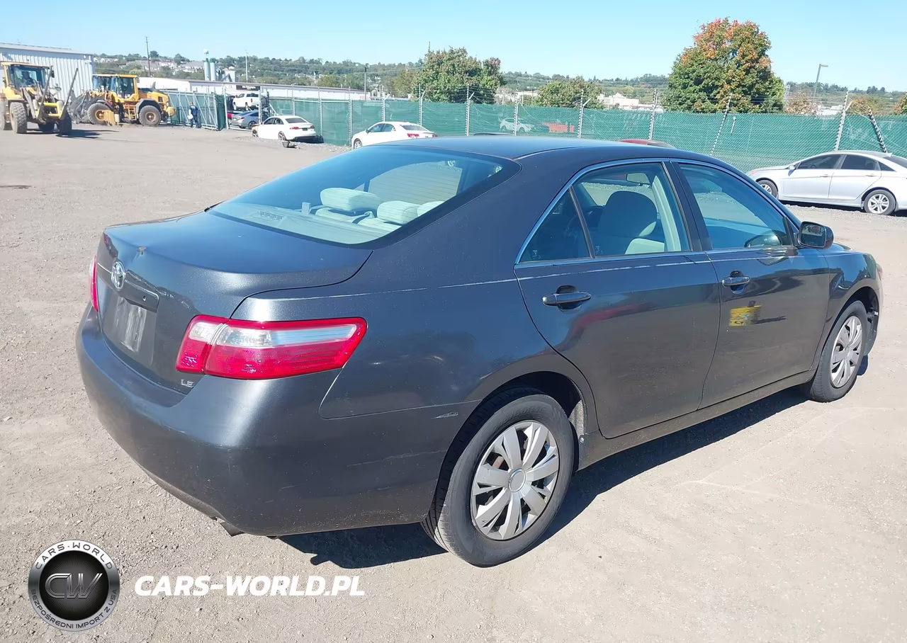 2007 Toyota Camry Le VIN:4T1BE46KX7U535118 - 4