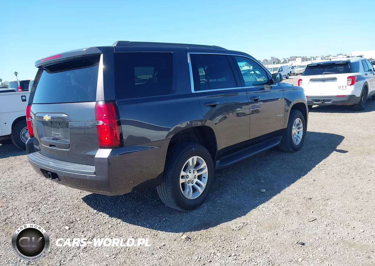 2018 Chevrolet Tahoe Ls VIN:1GNSKAEC5JR131747 - 4