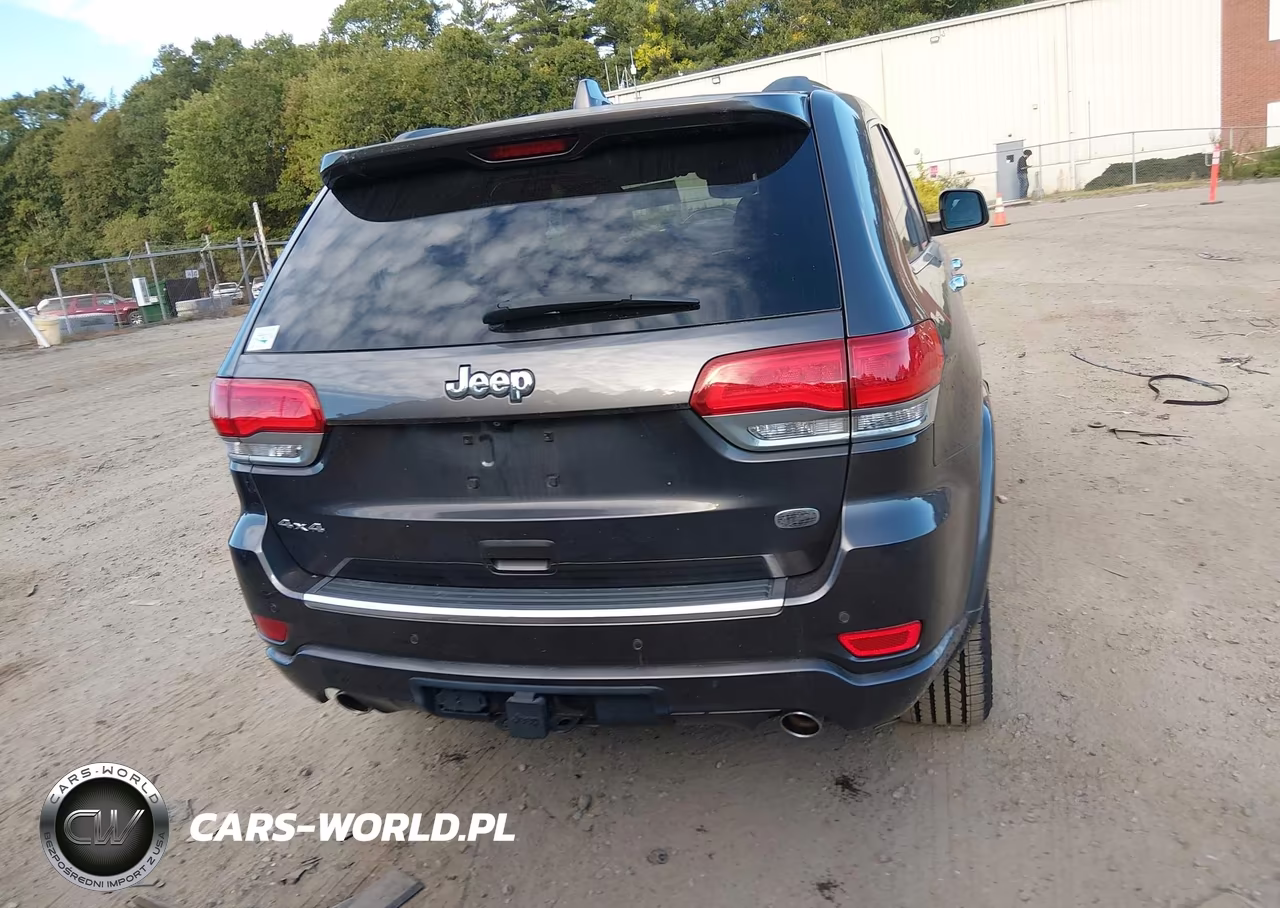 2018 Jeep Grand Cherokee Overland 4X4 VIN:1C4RJFCG2JC396335 - 16