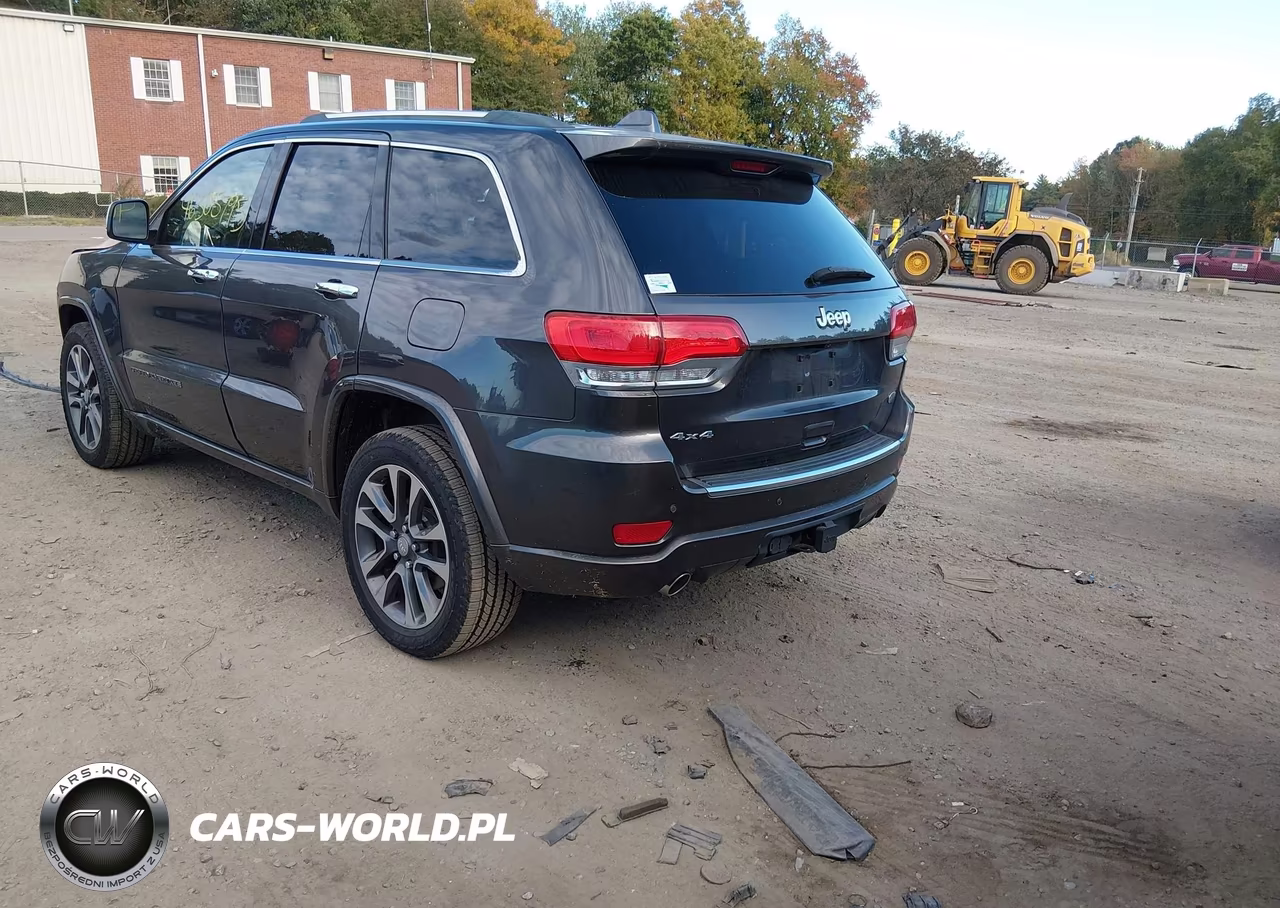 2018 Jeep Grand Cherokee Overland 4X4 VIN:1C4RJFCG2JC396335 - 3