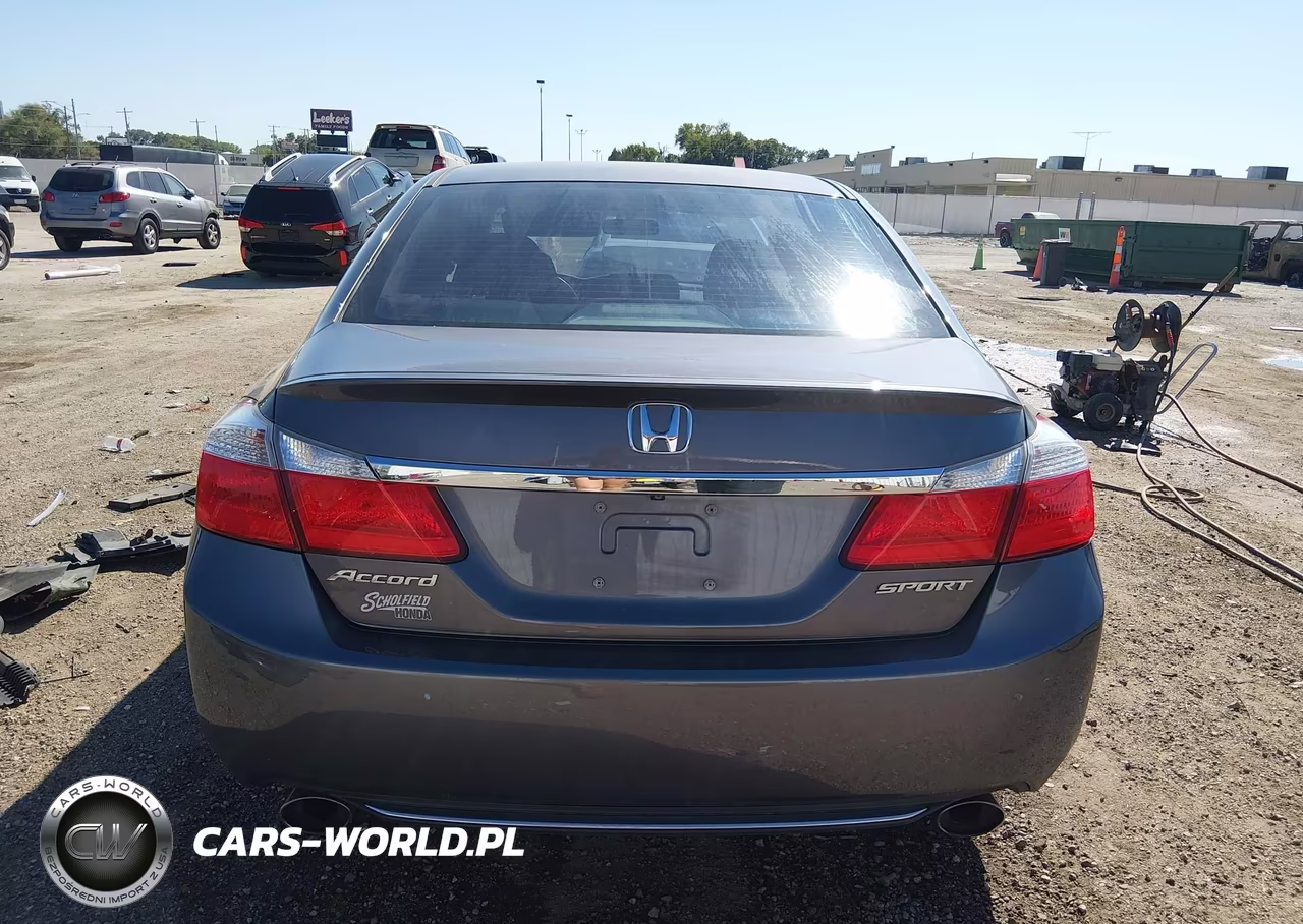 2015 Honda Accord Sport VIN:1HGCR2F55FA090753 - 17