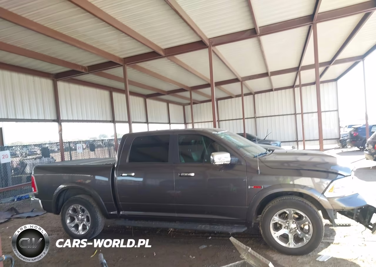 2018 Ram 1500 Laramie 4X2 5'7 Box VIN:1C6RR6NMXJS248233 - 13